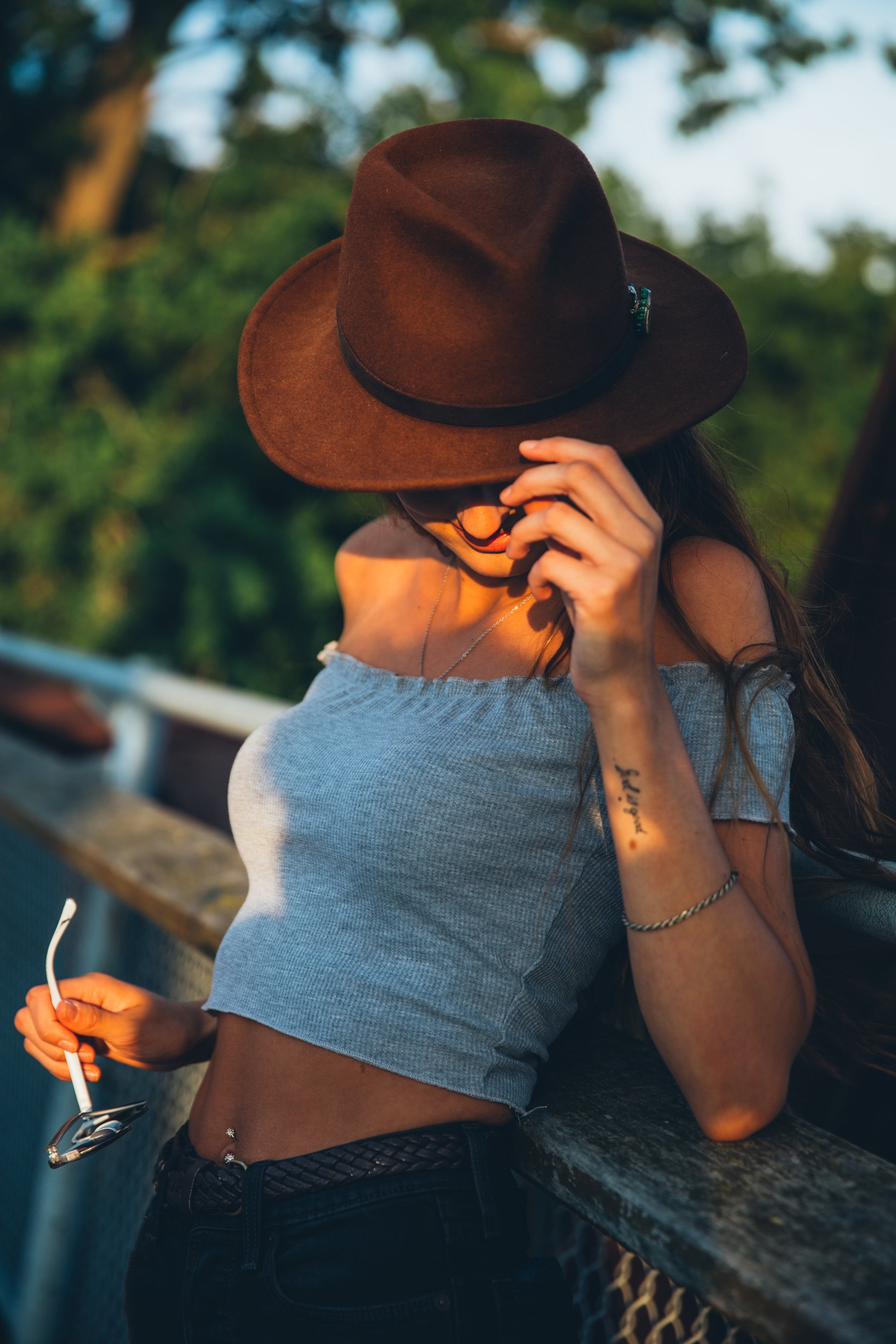 files/woman-in-summer-fashion.jpg
